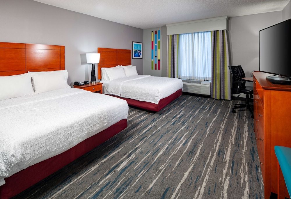 Room, 2 Queen Beds, Accessible, Non Smoking - Photo 1