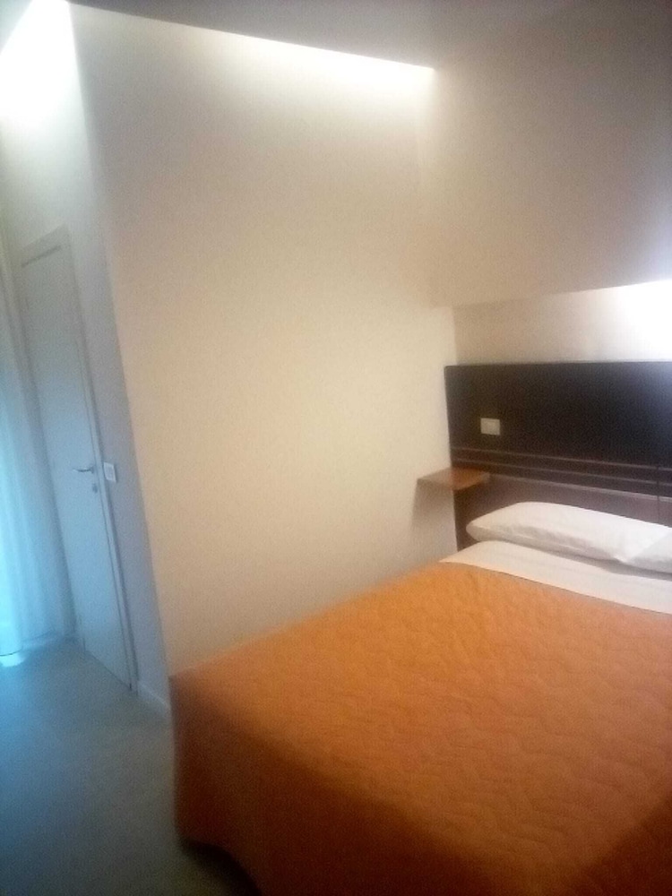 Economy Double Room - Photo 1