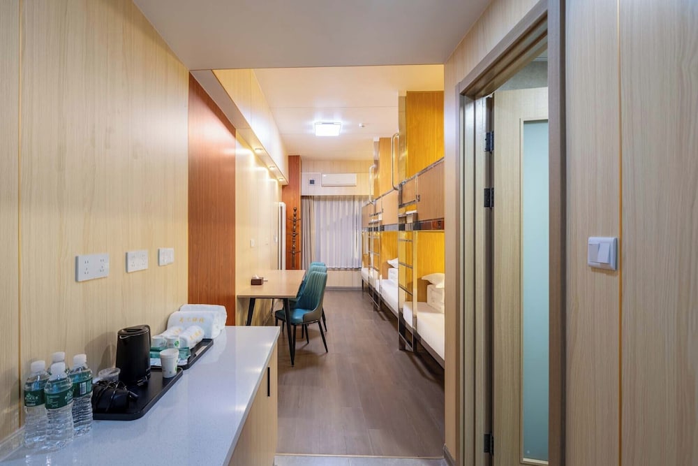 Classic Shared Dormitory, Men only, City View