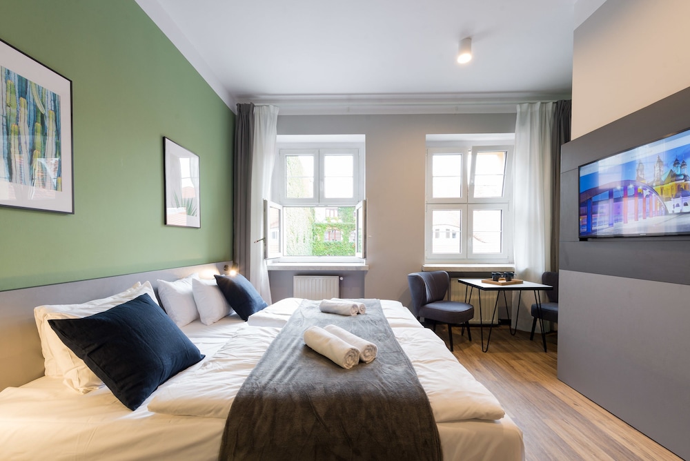 Superior Studio Suite, 1 Bedroom, Kitchenette, City View, photo 6
