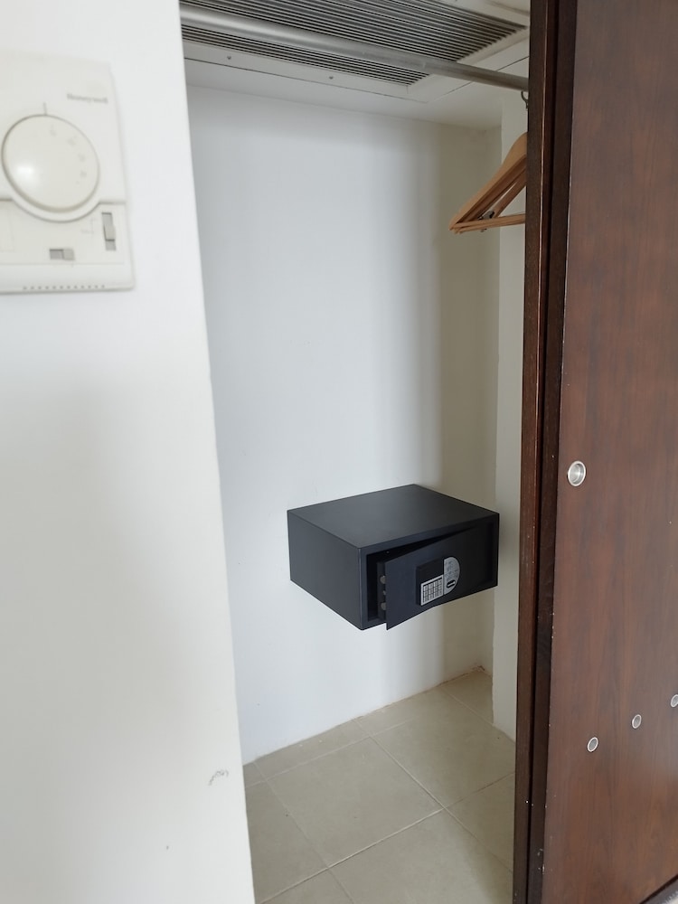 Superior Triple Room - Photo 8