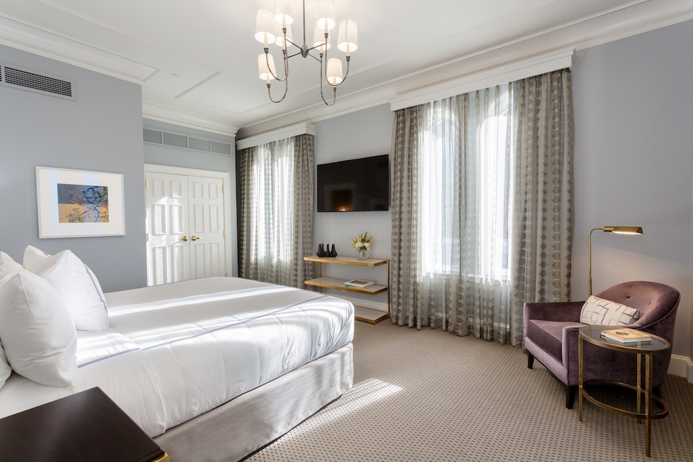 Suite (Director Penthouse) photo 3