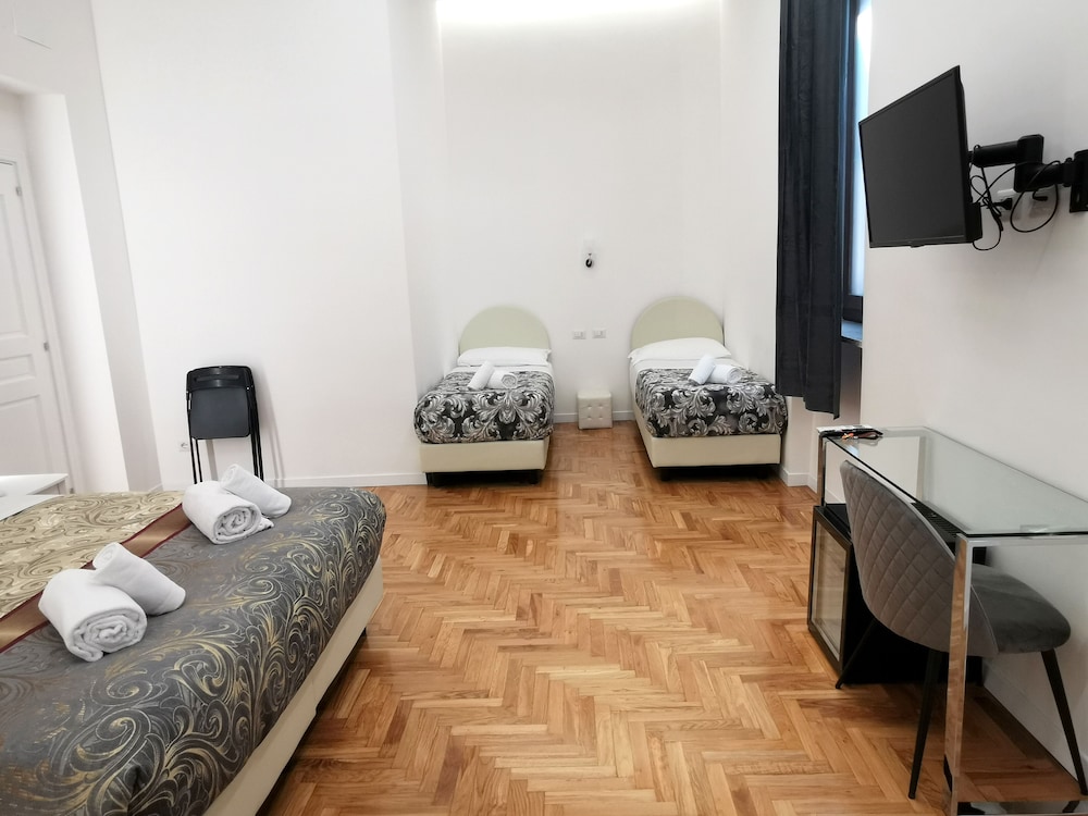 Deluxe Quadruple Room photo 2