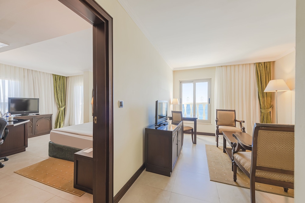 Suite, 1 Bedroom (Seafront)