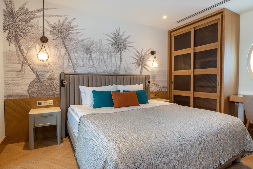 Family Sea View Room