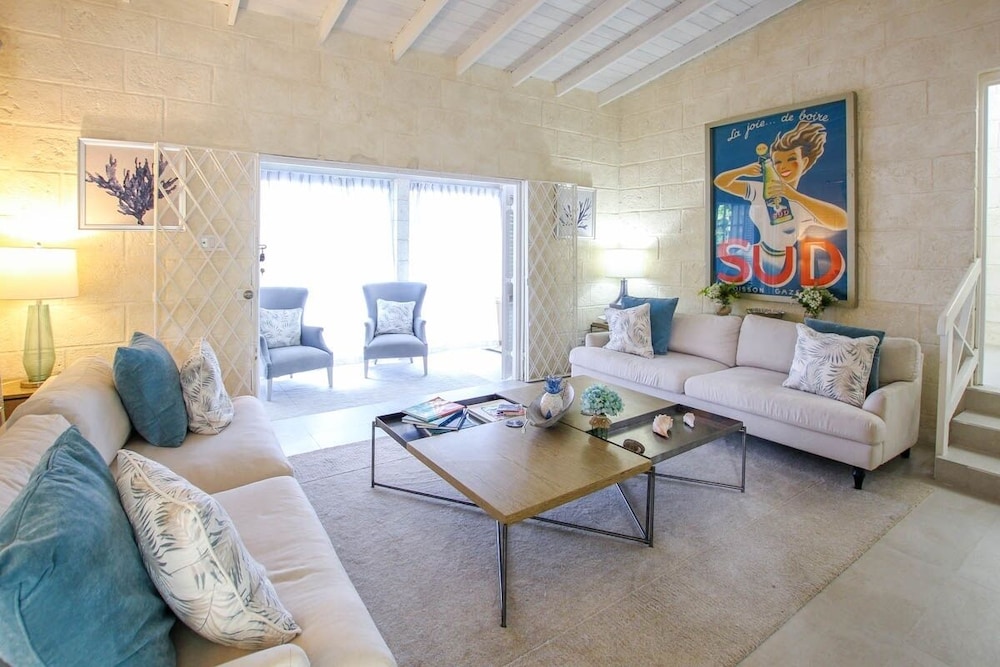 House, 4 Bedrooms photo 3