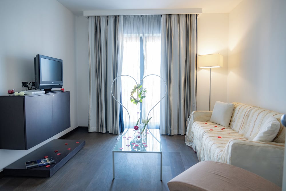 Standard Suite photo 2
