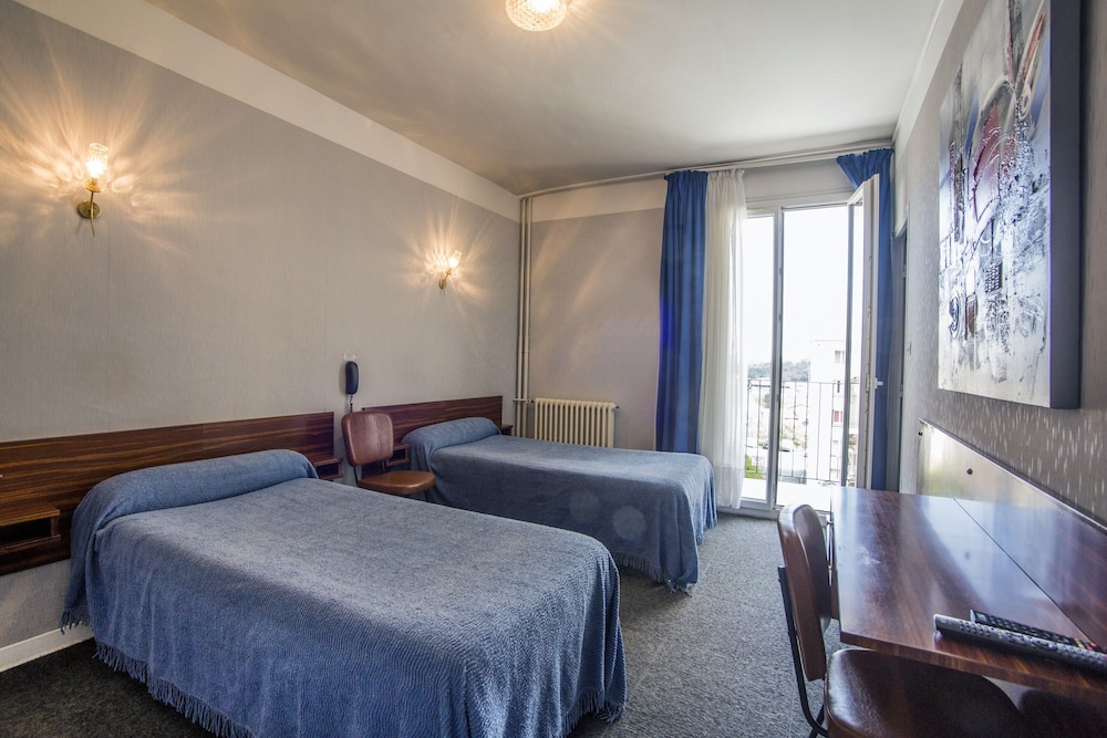 Standard Twin Room photo 1