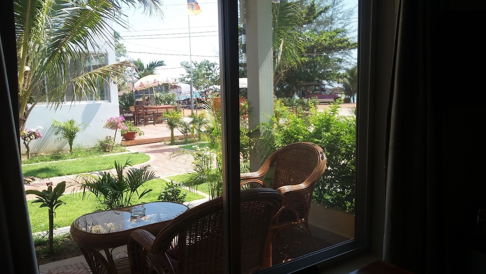 Deluxe Double Room, 1 King Bed, Terrace, Ocean View photo 2