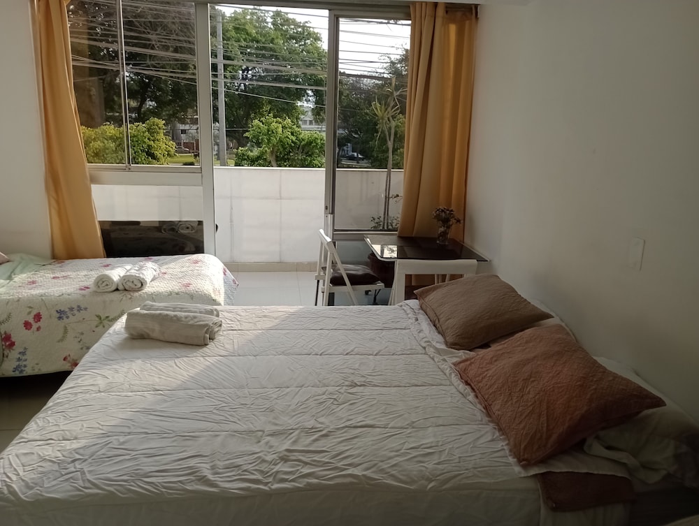 3 Executive Suite, 2 Bedrooms, Park View photo 1