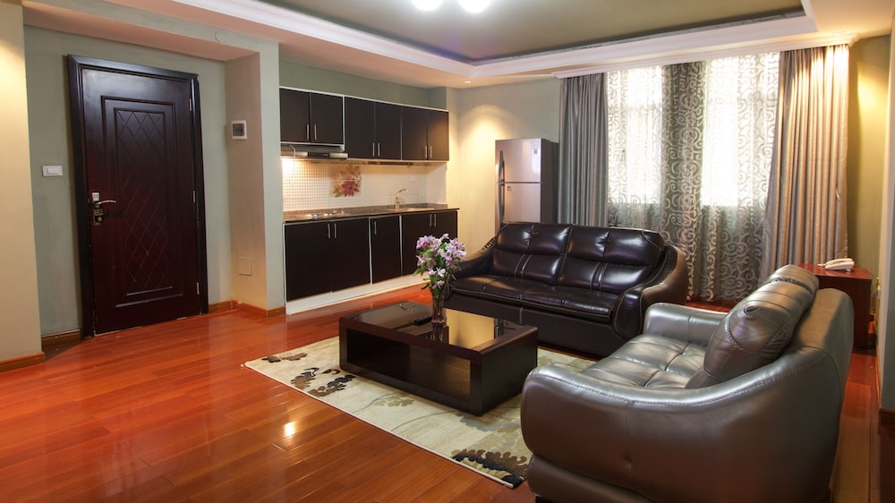 Family Apartment, 2 Bedrooms, City View photo 2