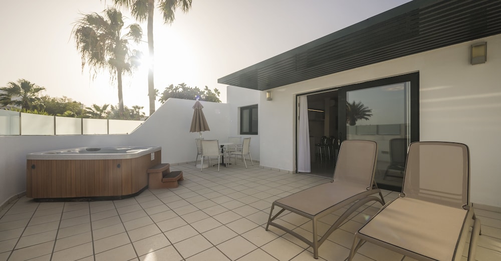 Superior Villa, 2 Bedrooms (4 people)