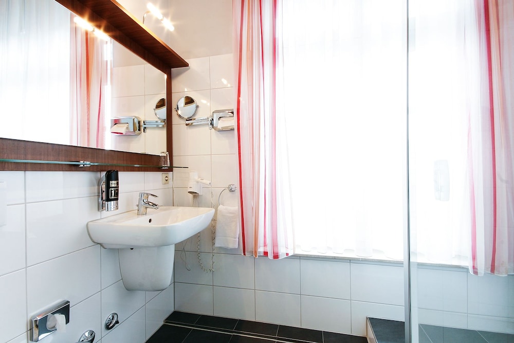 Double Room - Photo 4