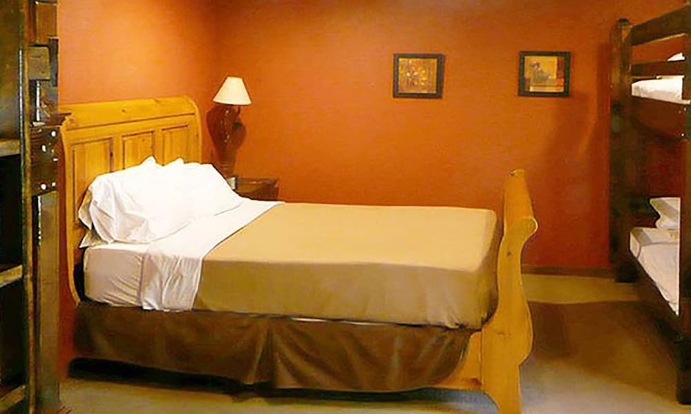 BunkHouse Apartment