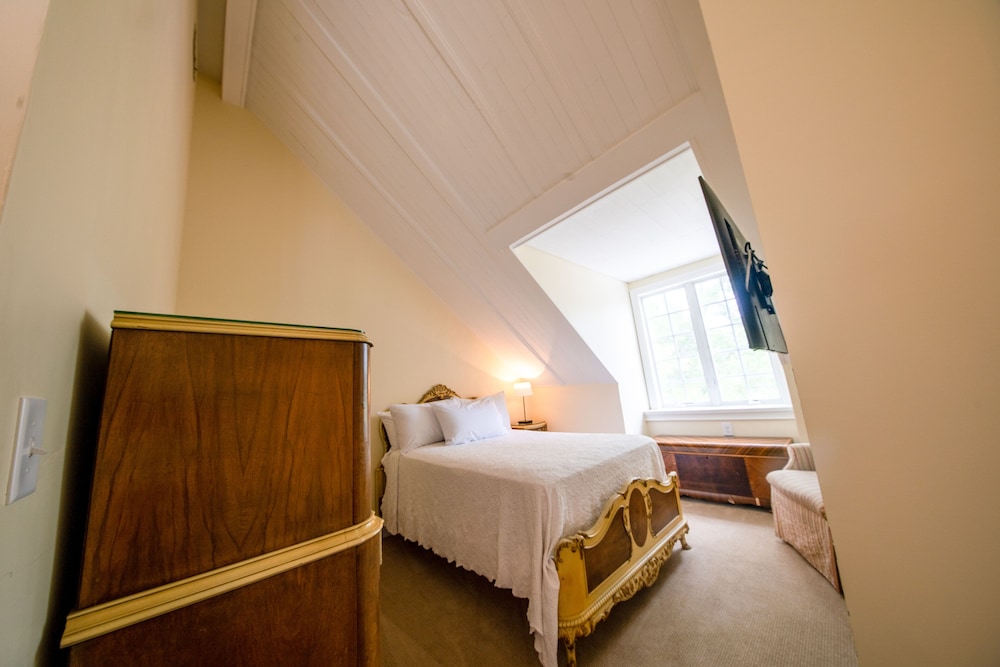 Junior Room