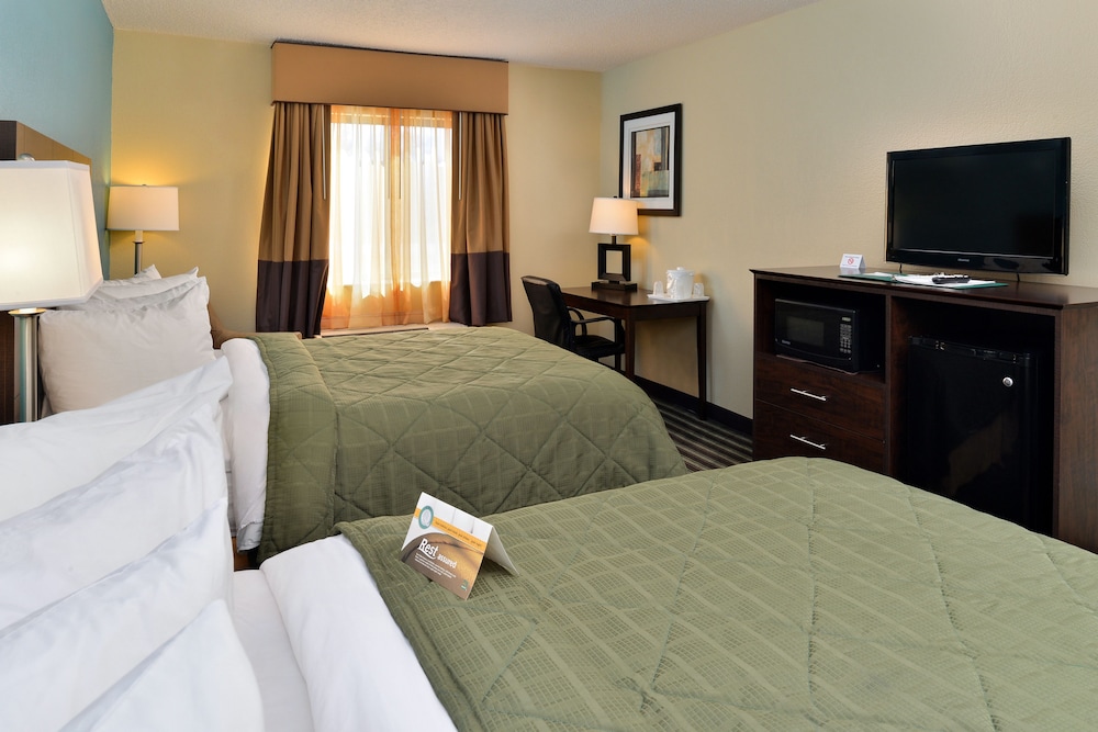 Standard Room, 2 Queen Beds, Non Smoking - Photo 3