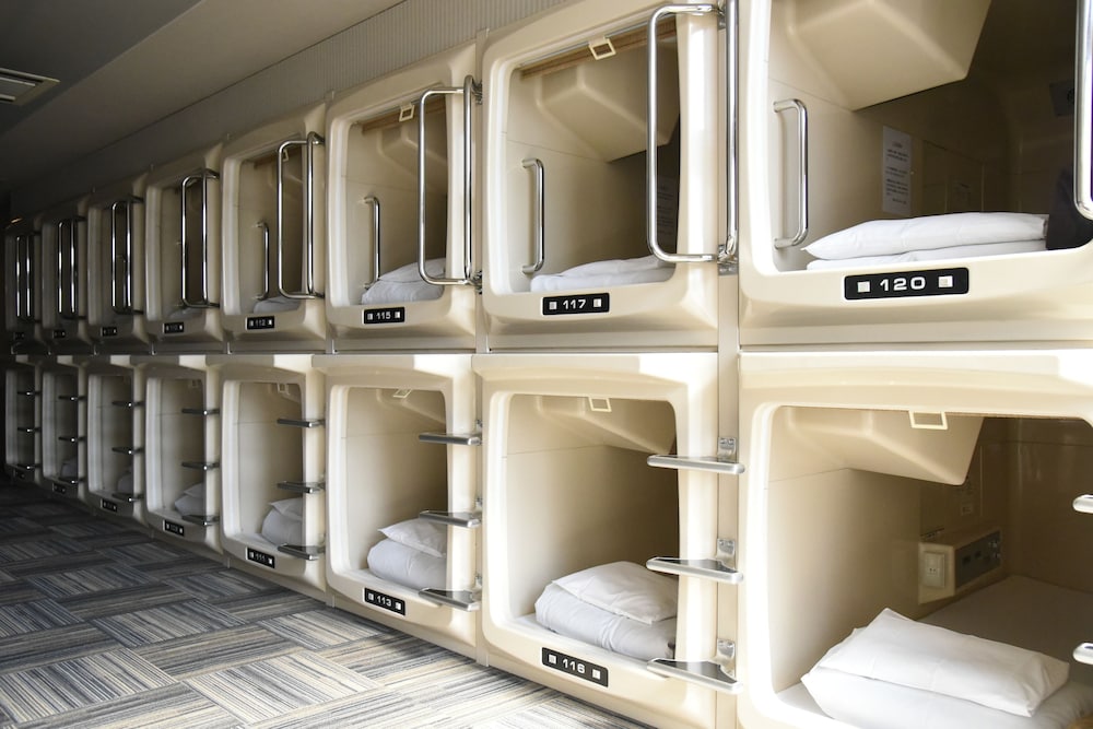 Standard Capsule Room, 1 Twin Upper Bed photo 3