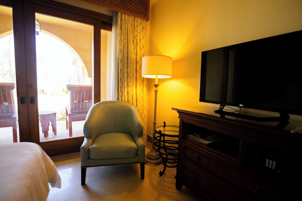 Imperial Four Bedroom Suite (Non Smoking)