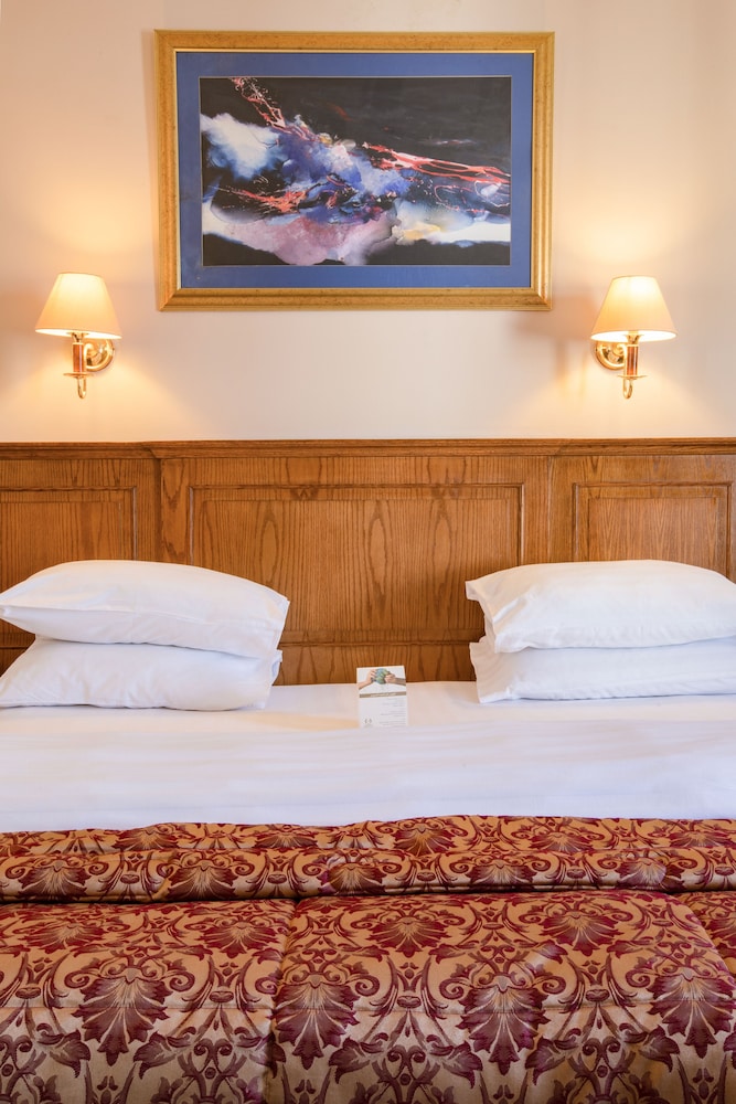 Standard Room - Photo 1