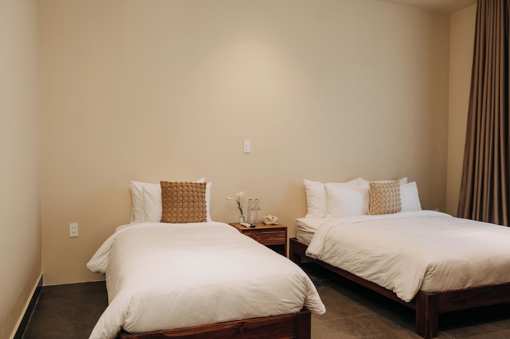 Standard Triple Room, Garden View