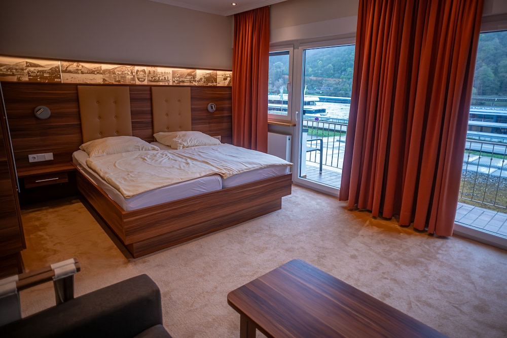 Superior Double Room, River View photo 1