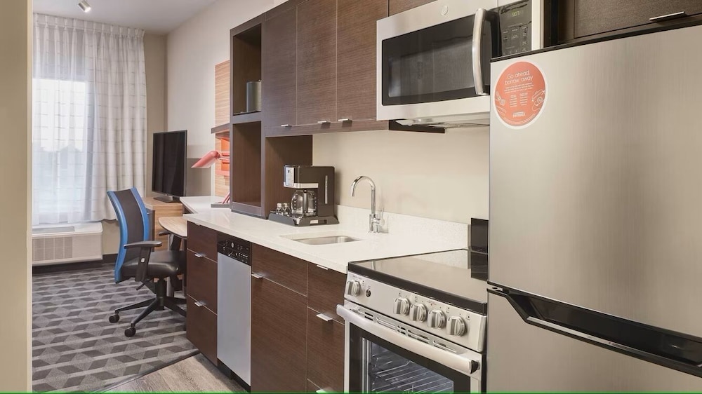 Suite, 1 Bedroom - Photo 5