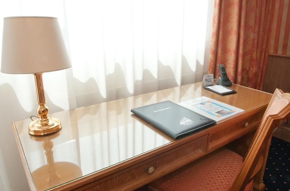 Classic Double Room, Balcony photo 3