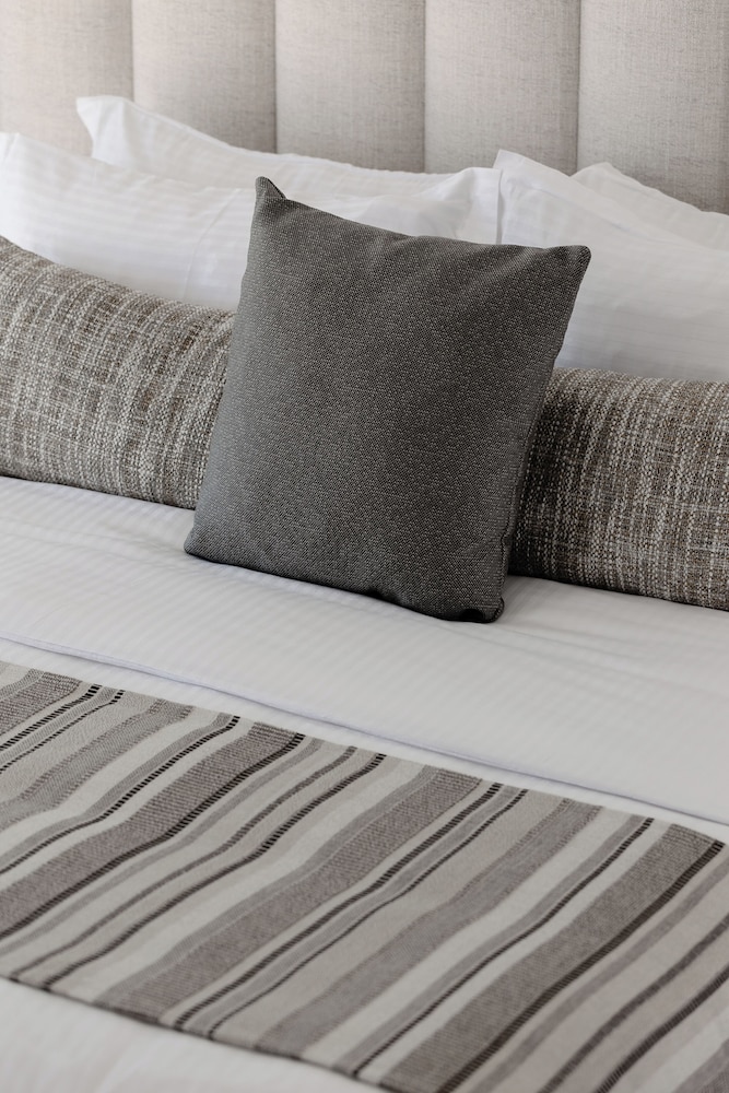 Junior Suite with Private Pool & Heated Outdoor Jetted Tub - Photo 15