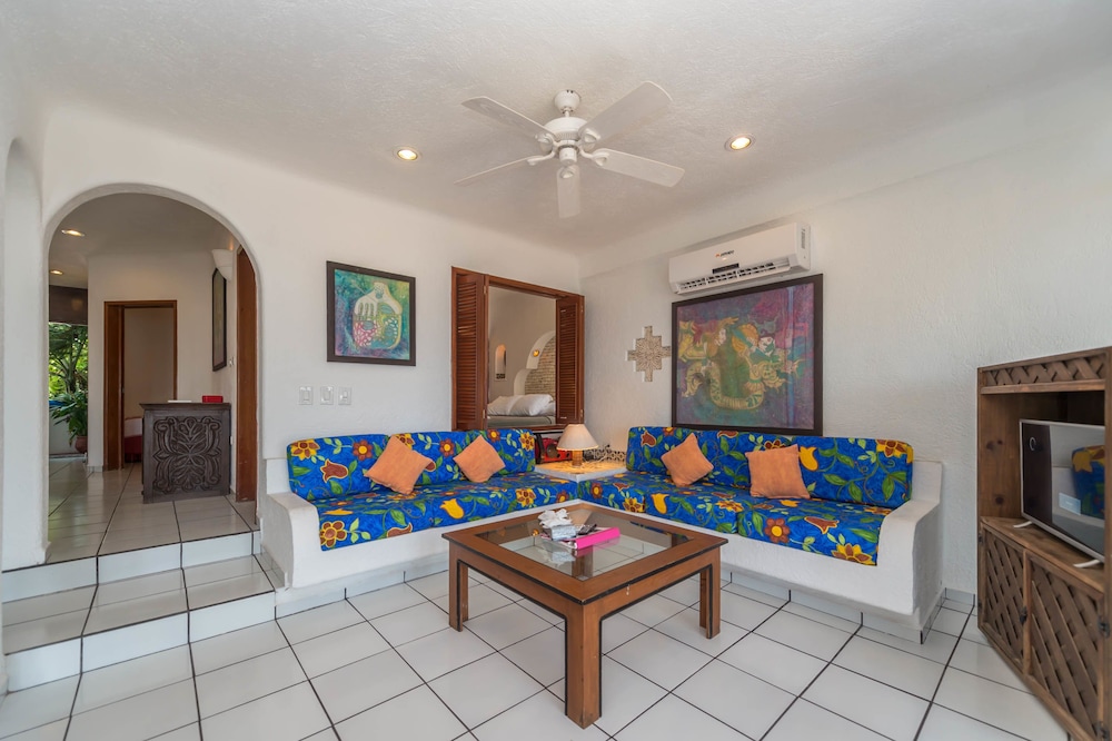 Standard Condo, 2 Bedrooms, Beachfront