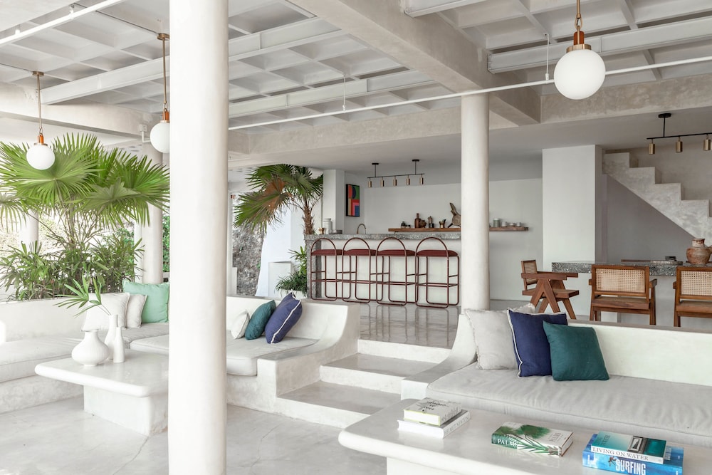 Luxury Villa, 6 Bedrooms, Oceanfront, Ocean View photo 1
