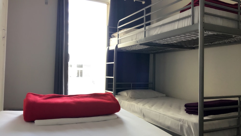 Standard Twin Room, 1 Bedroom, Non Smoking, Private Bathroom photo 3