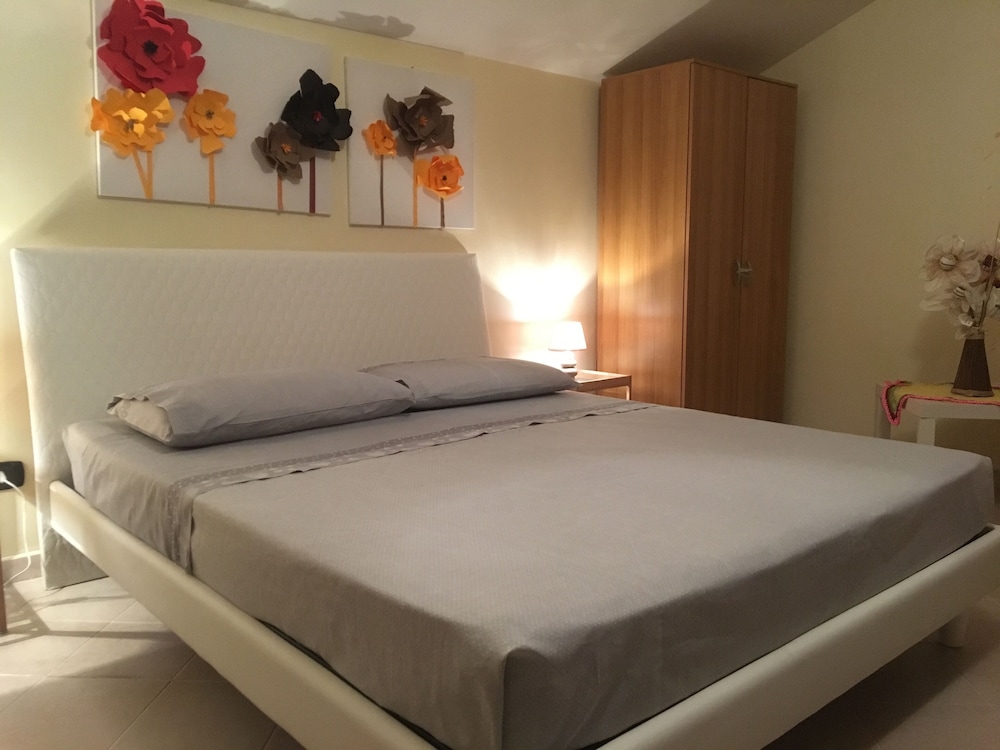 Double Room, Shared Bathroom photo 1