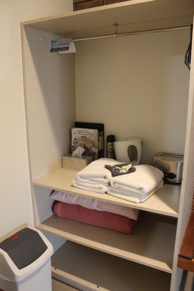 Standard Room, Non Smoking (Double Bed & Bunk Bed  R6) photo 3