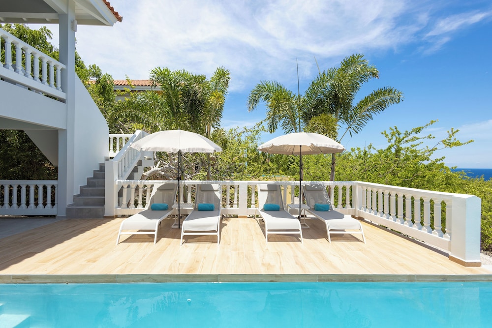 Comfort Villa, 4 Bedrooms, Private Pool, Ocean View (1) photo 3