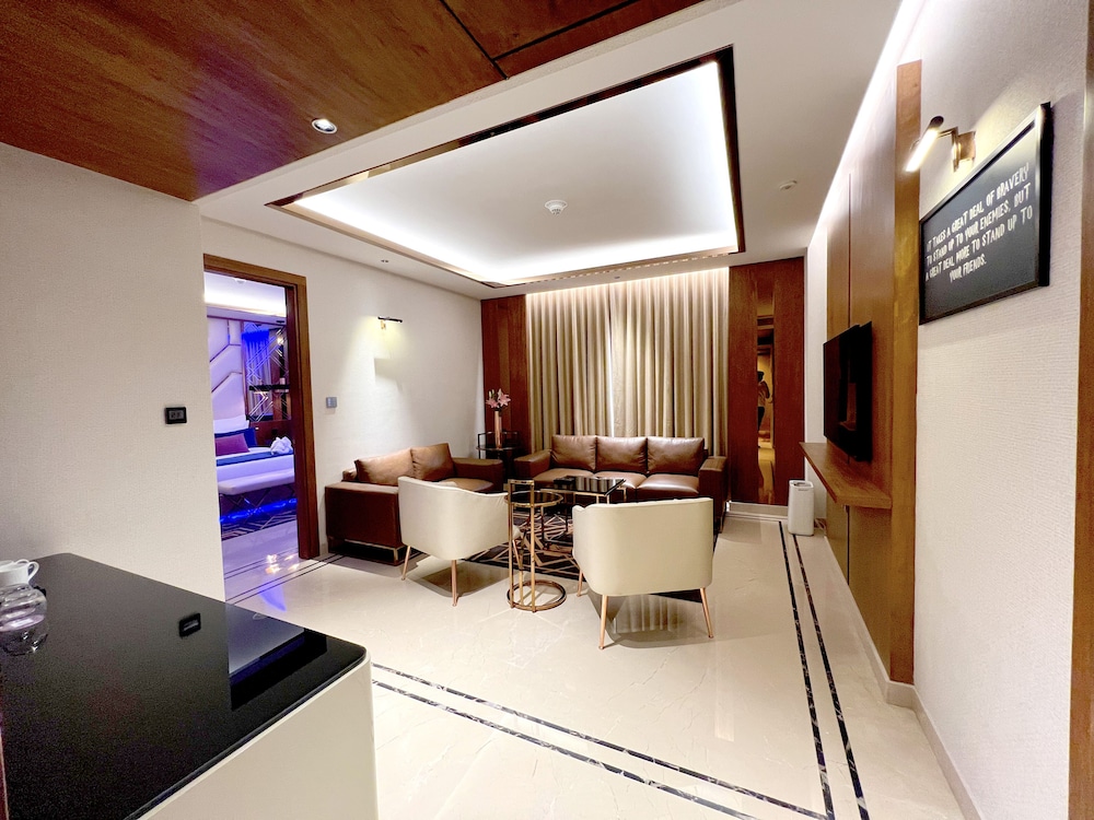 Executive Studio Suite, 1 Double Bed - Photo 3