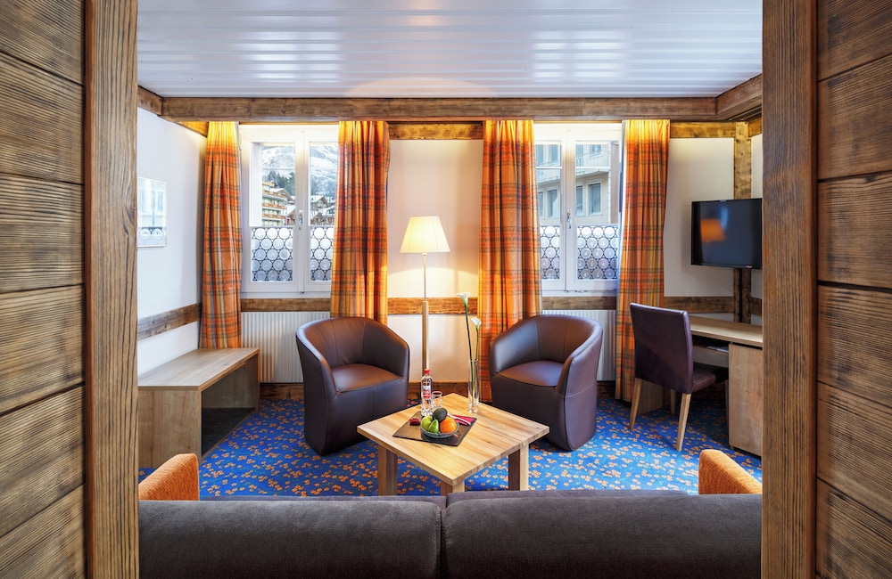 Comfort Double Room, Balcony (Plus, with separate sofa area) - Photo 2