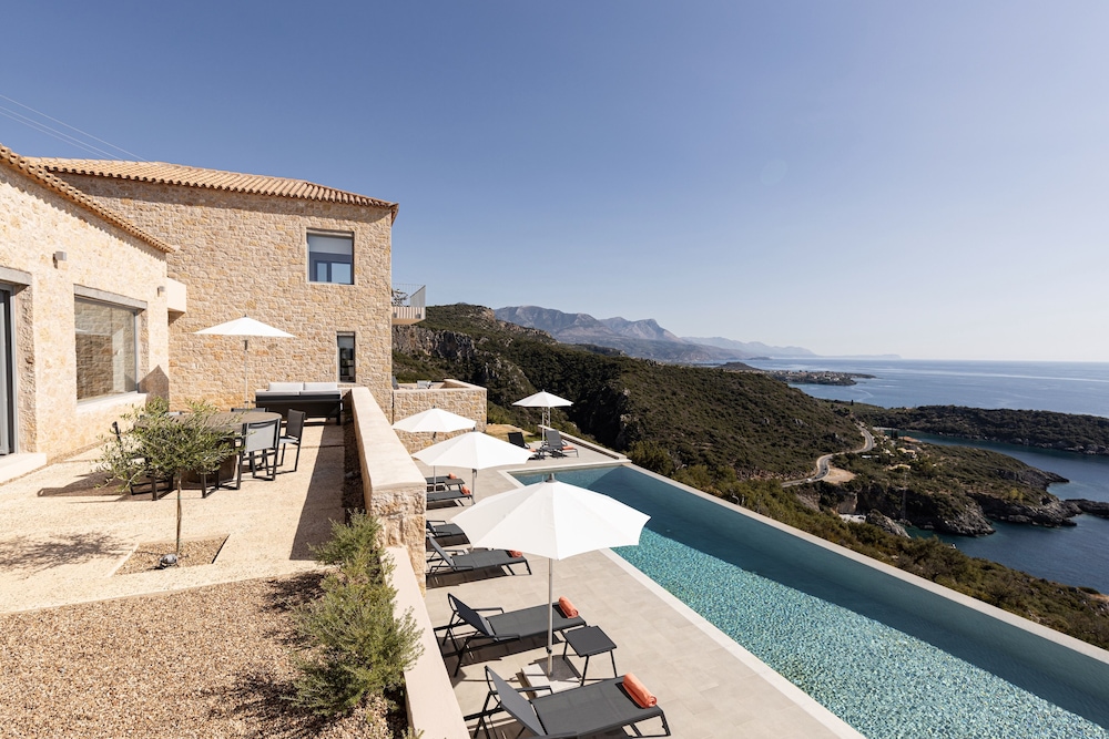 Villa Nupadi photo 1