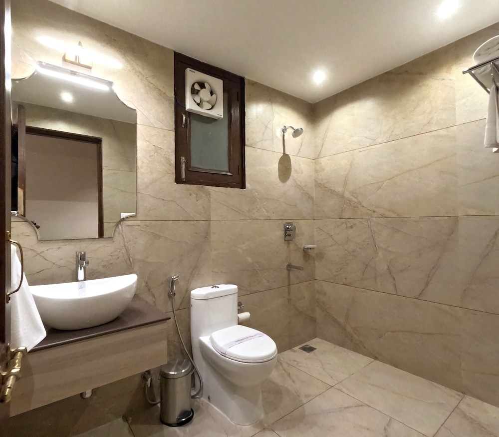 Deluxe Room - Photo 4