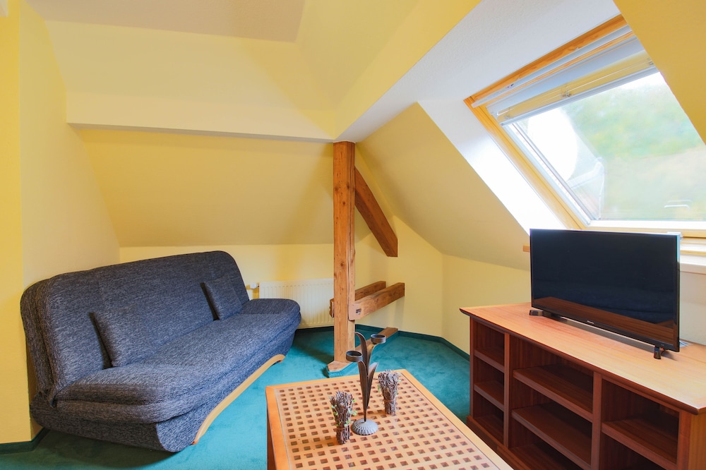 Family Apartment, 1 Bedroom, Park View photo 3