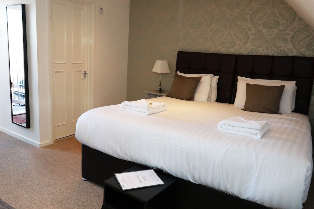 Standard Double or Twin Room (with shower) photo 2