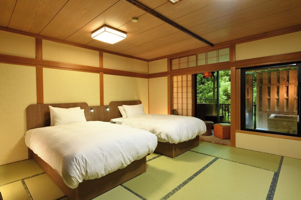 [Sora] Japanese Style Twin Bed Room with Private Open-Air Bath