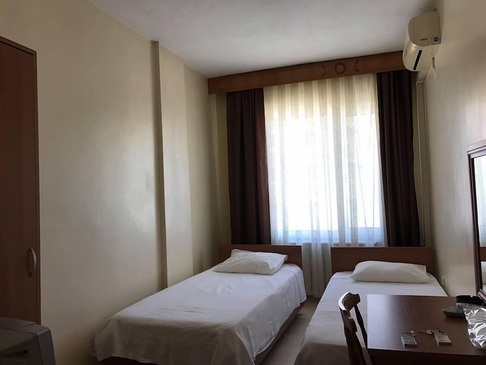 Standard Twin Room photo 1