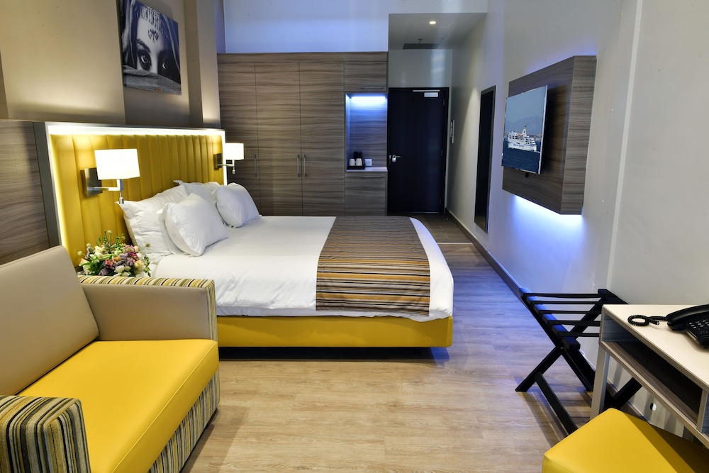 Business Suite photo 2