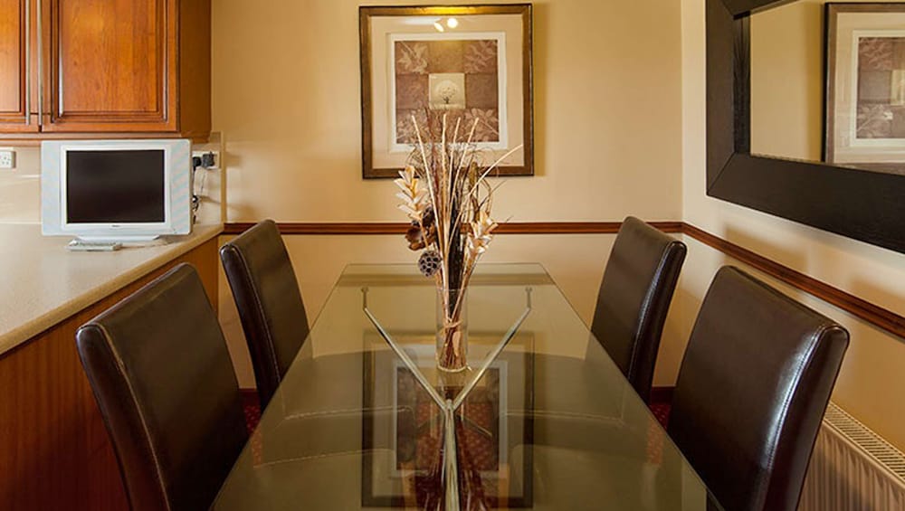 Suite - Photo 8