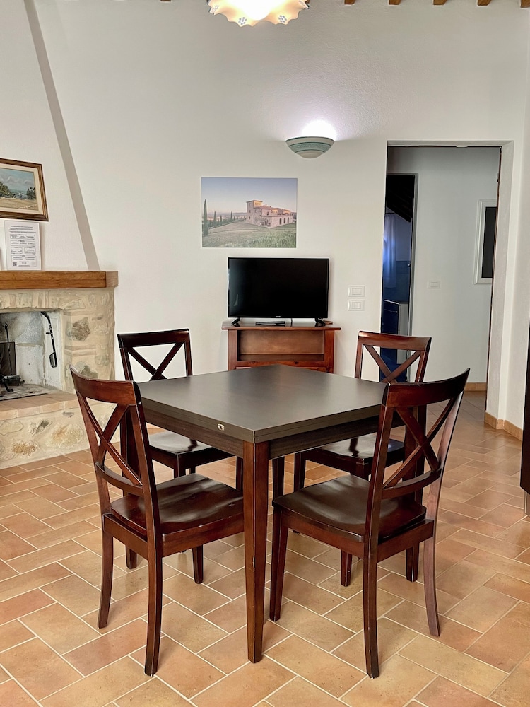 Apartment, 2 Bedrooms, Valley View photo 3