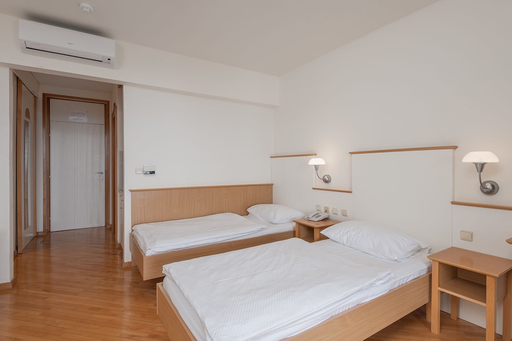 Comfort Apartment, Terrace, Partial Sea View photo 2