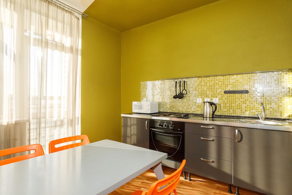 Apartment on 8 Marta, 188-163 photo 2