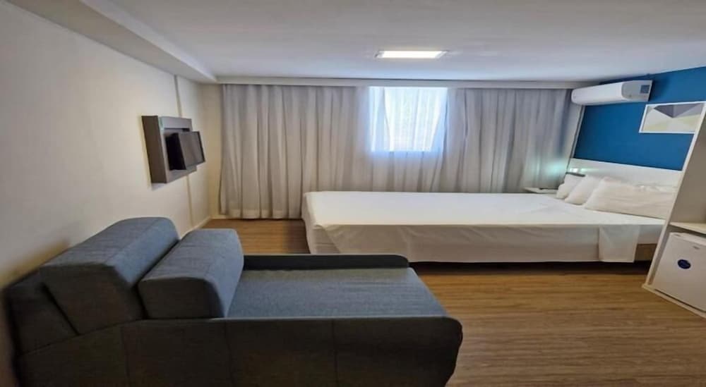 Family Room - Photo 3