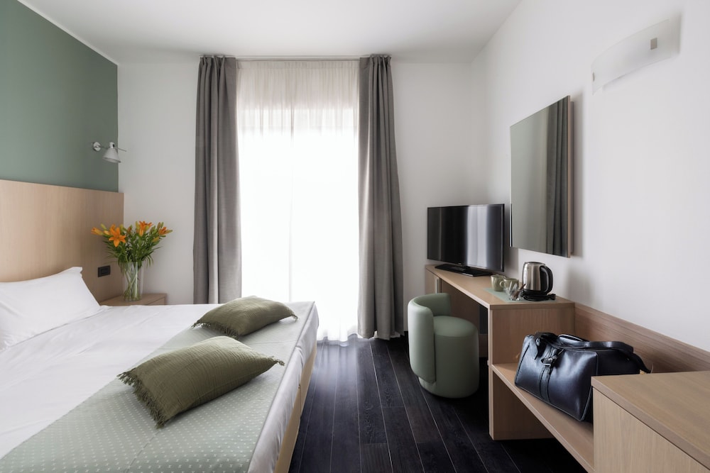 Classic Double or Twin Room