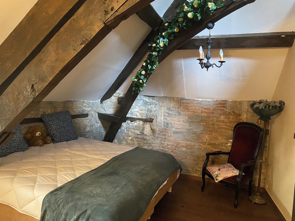 Superior House, Multiple Bedrooms, Non Smoking, Courtyard View photo 3